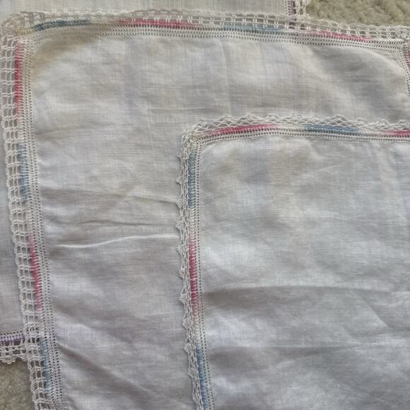 Vintage Hand Crochet Linen Hankies Dainty Handmade Hankerchiefs Lace Set of 7 - Picture 2 of 6